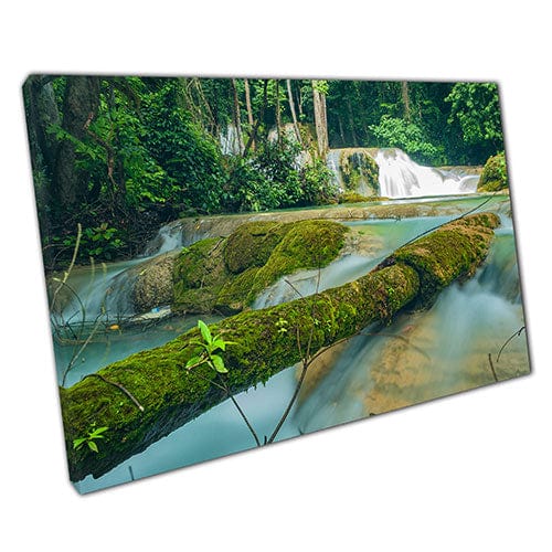 Drucken auf Leinwand Calm Scenic Waldwasserfall Wandkunst Druckmontaged Canvas Print