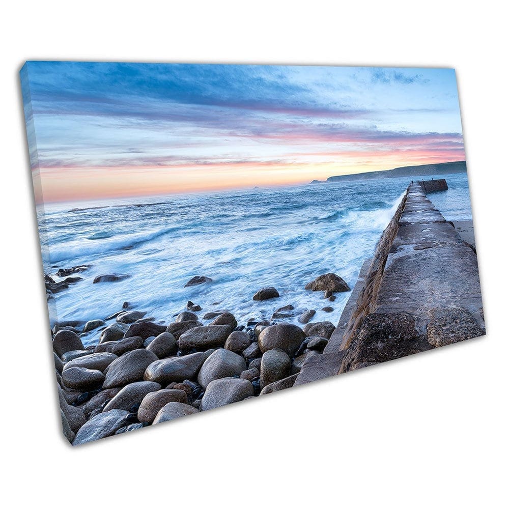 Wellen krachen Hafenwand Sennen Cove Parish von Sennen Bereit zum Aufhängen von Wall Art Print montiertes Leinwand Druck